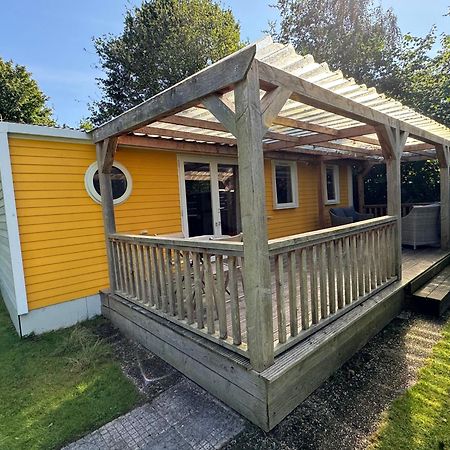 Ruime 5-Persoons Chalet Aan Het Bergumermeer Suameer Eksteriør billede